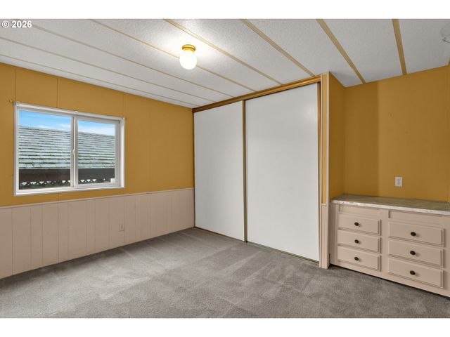 1200 E CENTRAL Ave 84, Sutherlin, OR 97479