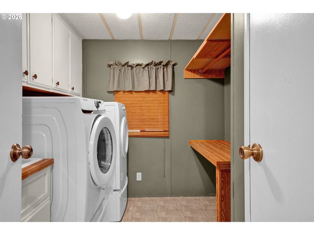 1200 E CENTRAL Ave 84, Sutherlin, OR 97479