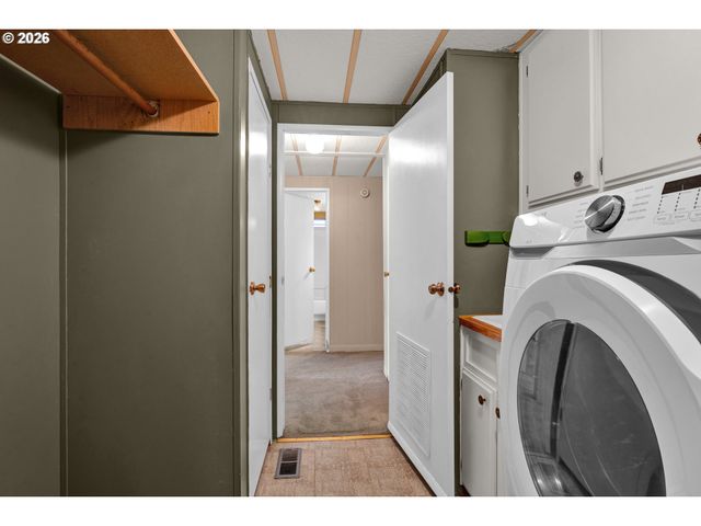 1200 E CENTRAL Ave 84, Sutherlin, OR 97479