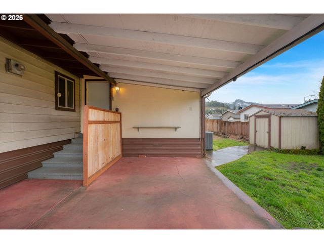 1200 E CENTRAL Ave 84, Sutherlin, OR 97479