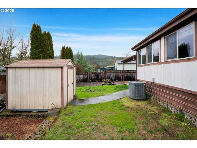 1200 E CENTRAL Ave 84, Sutherlin, OR 97479