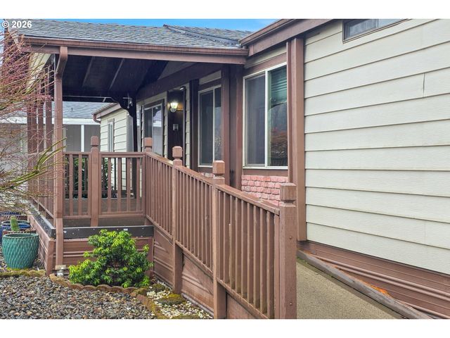 1200 E CENTRAL Ave 84, Sutherlin, OR 97479