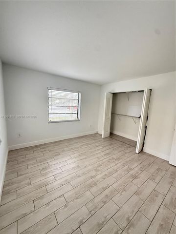 10431 N Kendall Dr D104, Miami, FL 33176