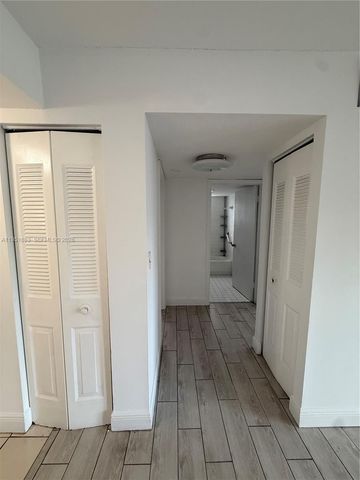 10431 N Kendall Dr D104, Miami, FL 33176