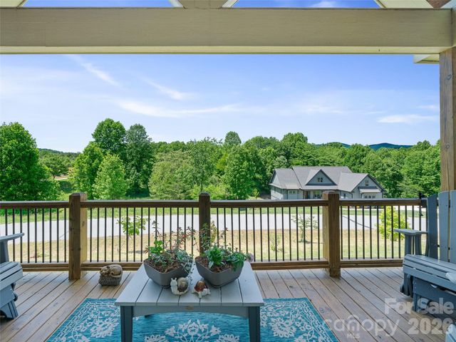 58 Sunny Morning Court, Hendersonville, NC 28792