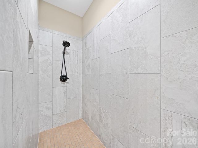 58 Sunny Morning Court, Hendersonville, NC 28792