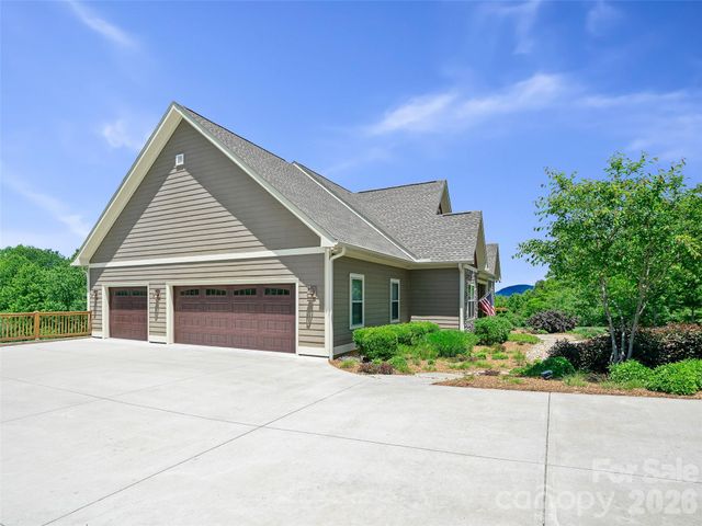 58 Sunny Morning Court, Hendersonville, NC 28792