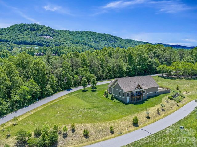 58 Sunny Morning Court, Hendersonville, NC 28792