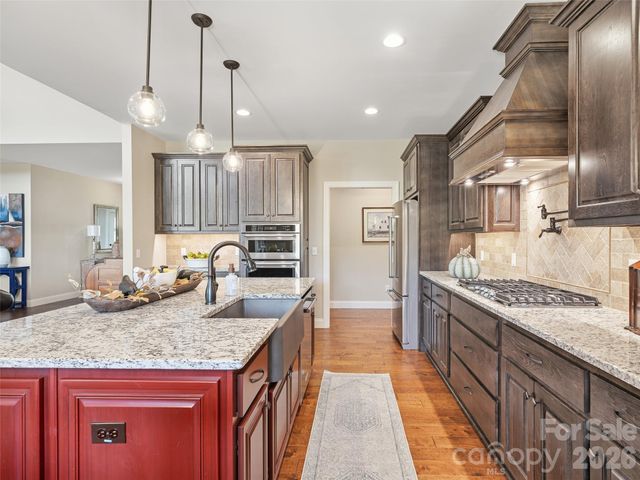 58 Sunny Morning Court, Hendersonville, NC 28792