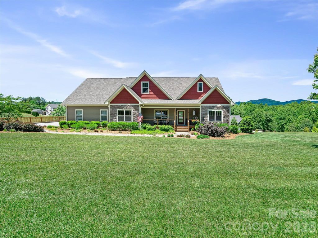 58 Sunny Morning Court, Hendersonville, NC 28792