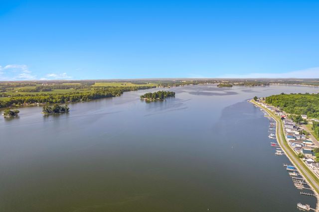 4490 N Bank Road, Buckeye Lake, OH 43008
