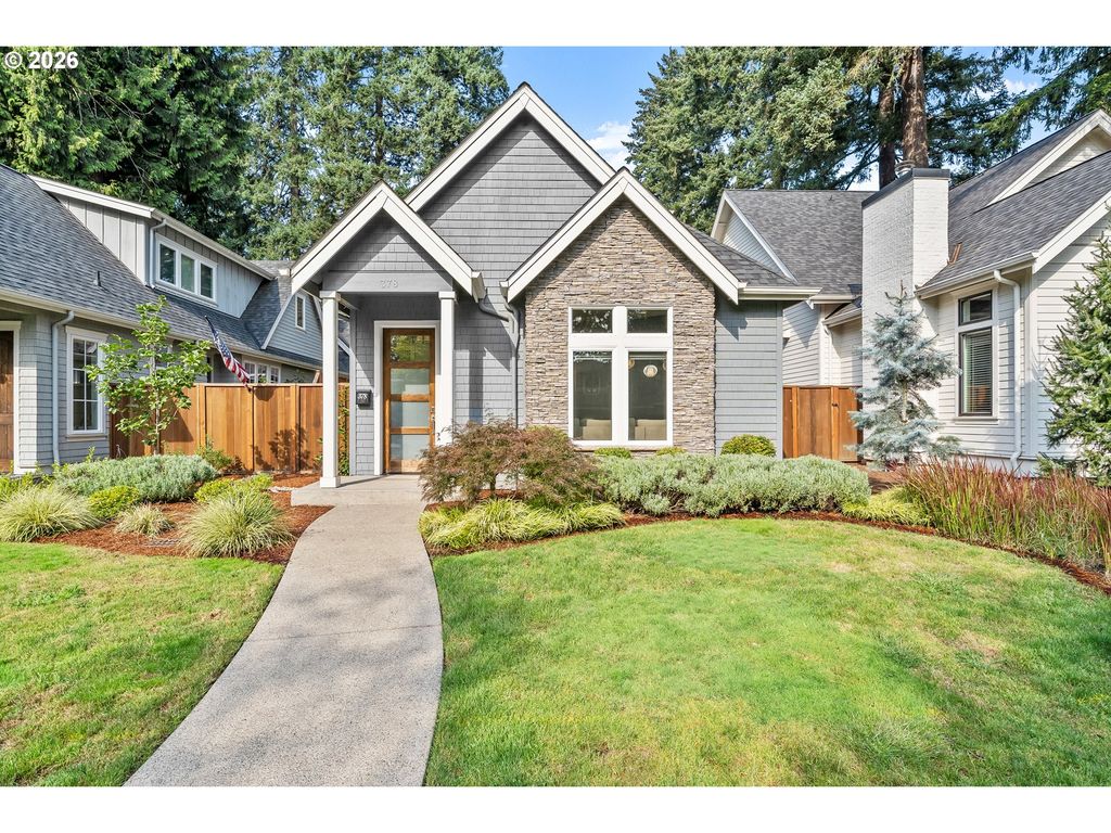 378 9TH St, Lake Oswego, OR 97034