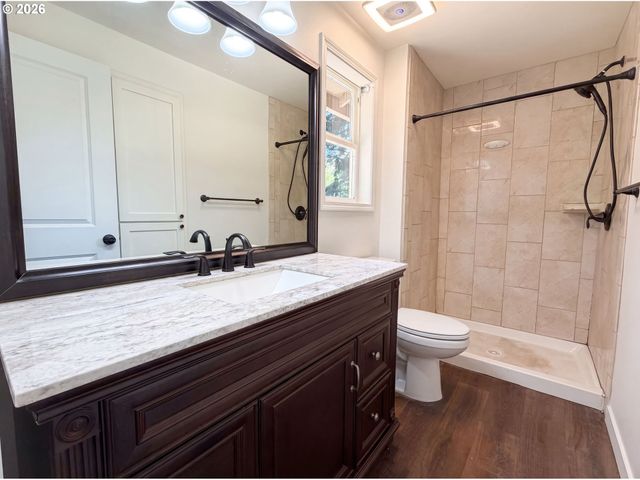 37685 SANDY HEIGHTS St, Sandy, OR 97055