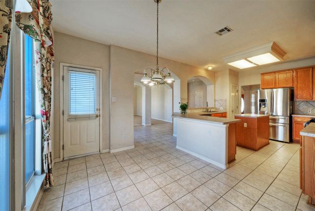 601 Indian Run DR, Pflugerville, TX 78660