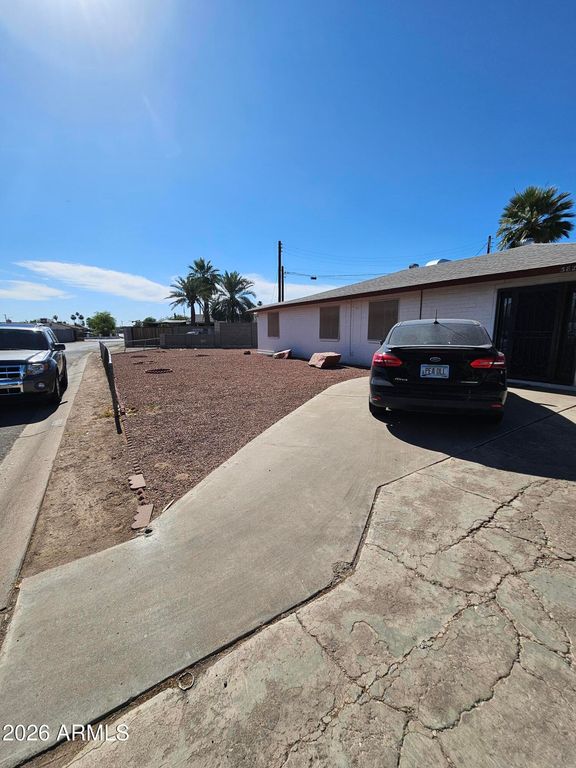 3820 W MONTE VISTA Road, Phoenix, AZ 85009 — photo 2