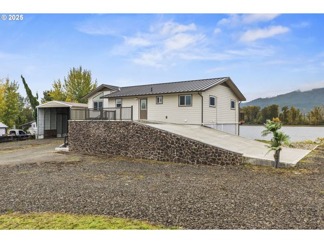 277 W SUNNY SANDS Rd, Cathlamet, WA 98612