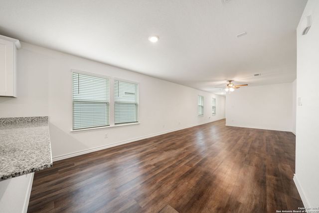 1115 Pigeon, Marion, TX 78124