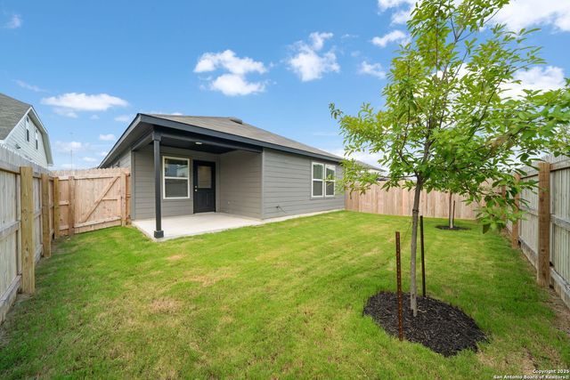 1115 Pigeon, Marion, TX 78124