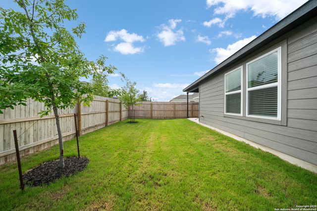 1115 Pigeon, Marion, TX 78124