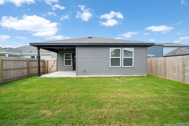 1115 Pigeon, Marion, TX 78124