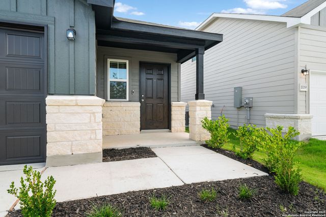 1115 Pigeon, Marion, TX 78124