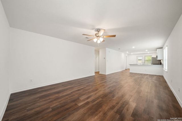 1115 Pigeon, Marion, TX 78124