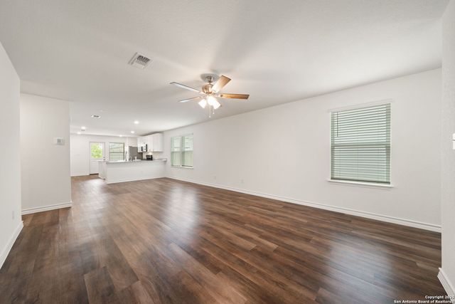 1115 Pigeon, Marion, TX 78124
