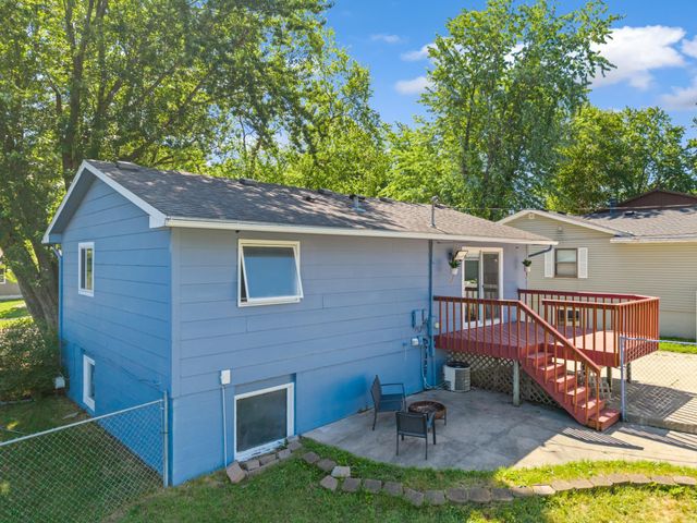 3821 15th Avenue NW, Rochester, MN 55901