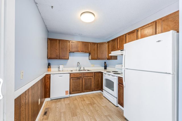 3821 15th Avenue NW, Rochester, MN 55901