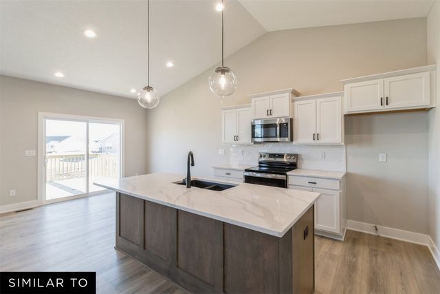 2611 NW Fairfield Drive, Ankeny, IA 50023