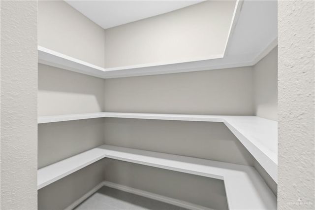 2719 N Ohio Avenue, Weslaco, TX 78599