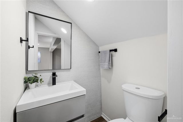 2719 N Ohio Avenue, Weslaco, TX 78599