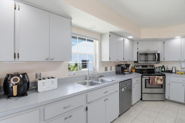 685 W COLBERT COURT, Beverly Hills, FL 34465