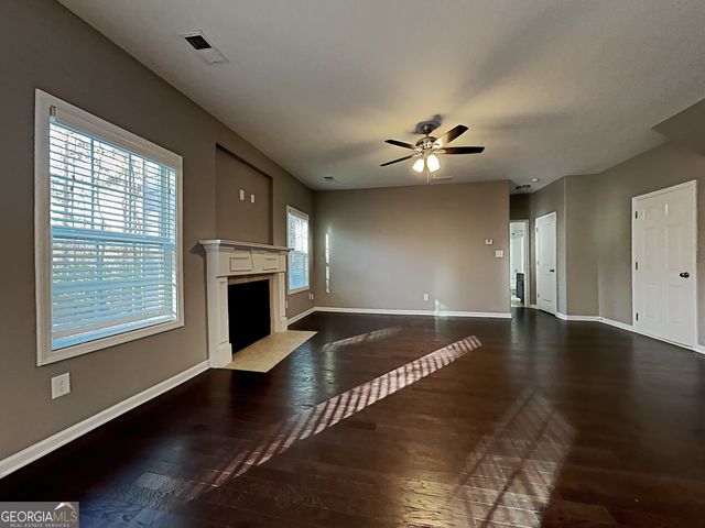 337 Cliffhaven Circle, Newnan, GA 30263