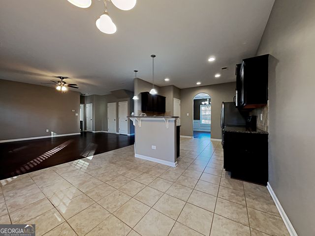 337 Cliffhaven Circle, Newnan, GA 30263