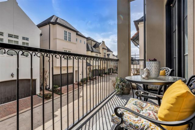 1721 Upland Lakes, Houston, TX 77043