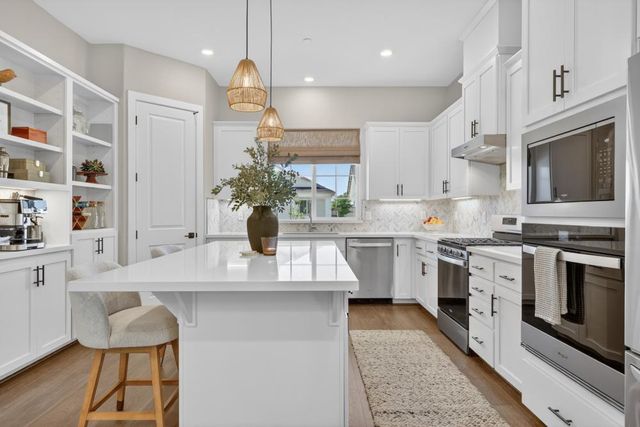 3008 Hemet Way, Roseville, CA 95747