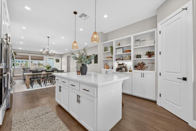 3008 Hemet Way, Roseville, CA 95747