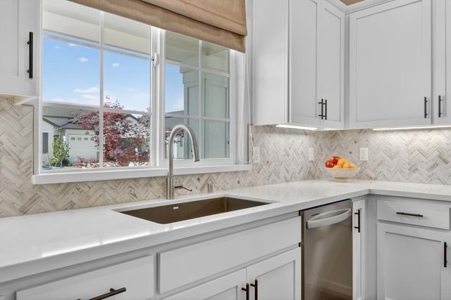 3008 Hemet Way, Roseville, CA 95747