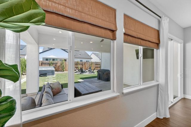 3008 Hemet Way, Roseville, CA 95747