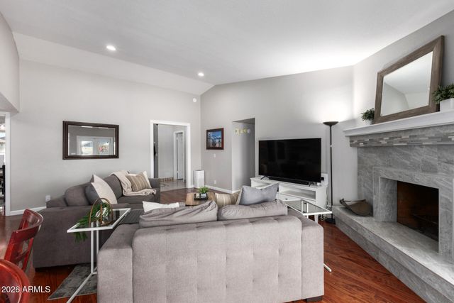 927 W CARMEN Street, Tempe, AZ 85283