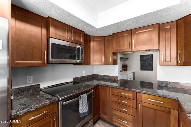 927 W CARMEN Street, Tempe, AZ 85283