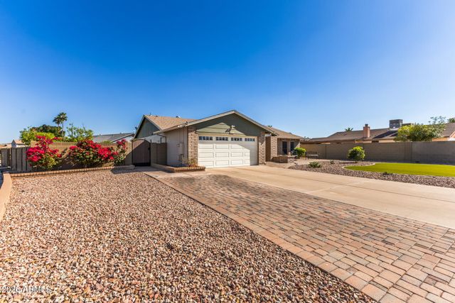 927 W CARMEN Street, Tempe, AZ 85283