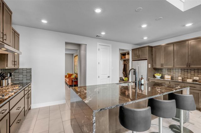 80 Perennial Canyon Drive, Tomball, TX 77375