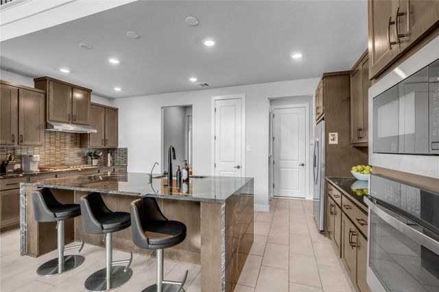 80 Perennial Canyon Drive, Tomball, TX 77375