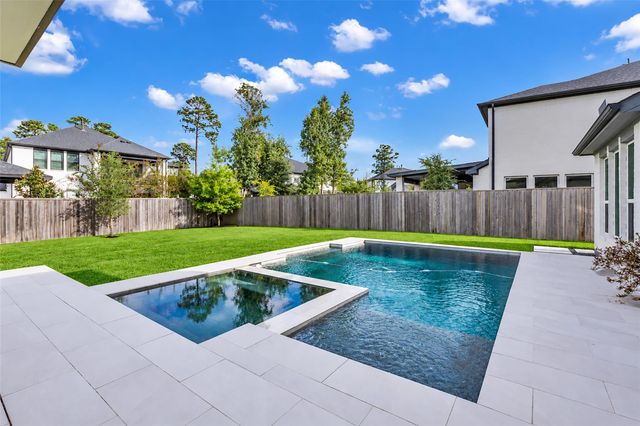 80 Perennial Canyon Drive, Tomball, TX 77375