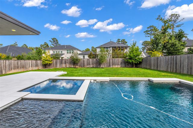 80 Perennial Canyon Drive, Tomball, TX 77375
