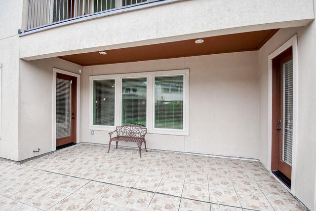 7711 Reseda Street, Sugar Land, TX 77479