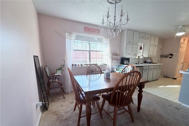 400 Harris Street, Huntsville, AR 72740