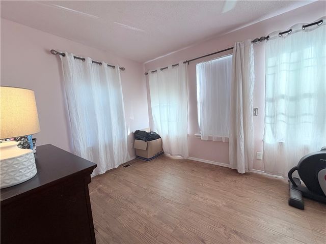 400 Harris Street, Huntsville, AR 72740